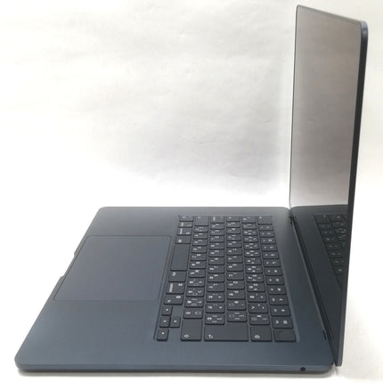 MacBook Air M2 / 15インチ / 2023 / 8GB / 256GB / ミッドナイト / ランク:B / MQKW3J/A / 【中古品管理番号:38900】