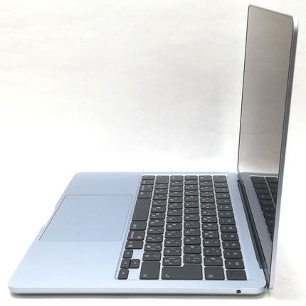 MacBook Air M4 / 13インチ / 2025 / 16GB / 256GB / スカイブルー / ランク:A / MC6T4J/A / 【中古品管理番号:38919】