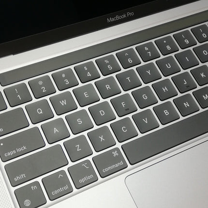 【販売強化プライス！】MacBook Pro M1 / 13インチ / 2020 / 8GB / 256GB / スペースグレイ / ランク:C / MYD82J/A / 【中古品管理番号:38929】