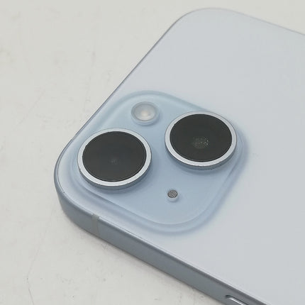 【決算特価！】iPhone 15 / 2023 / 128GB / ブルー / docomo版SIMフリー / ランク:A / MTML3J/A / A3089 【中古品管理番号:38941】