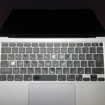 MacBook Air M1 / 13インチ / Mid2020 / 16GB / 256GB / スペースグレイ / ランク:C / MGN63J/A / 【中古品管理番号:38957】