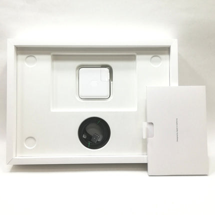 MacBook Pro M5 / 14インチ / 2025 / 16GB / 1TB / スペースブラック / ランク:A / MDE14J/A / 【中古品管理番号:38963】