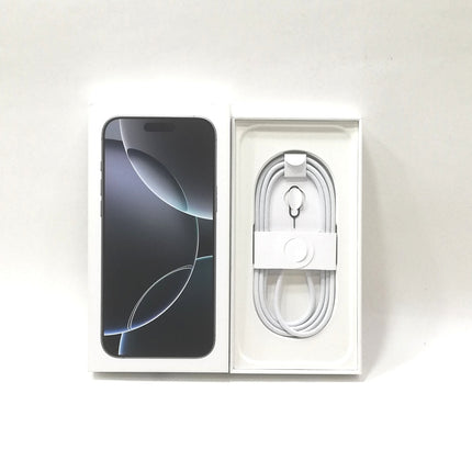 【決算特価！】iPhone 16 Pro Max / 2024 / 256GB / ホワイトチタニウム / 国内版SIMフリー / ランク:B / MYWH3J/A / A3295 【中古品管理番号:38975】