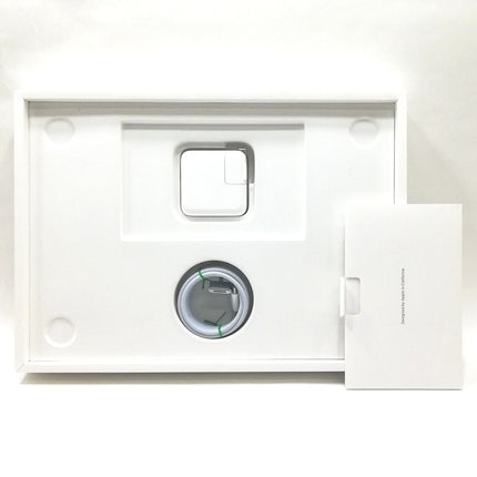 MacBook Air M4 / 13インチ / 2025 / 16GB / 256GB / スカイブルー / ランク:A / MC6T4J/A / 【中古品管理番号:38984】