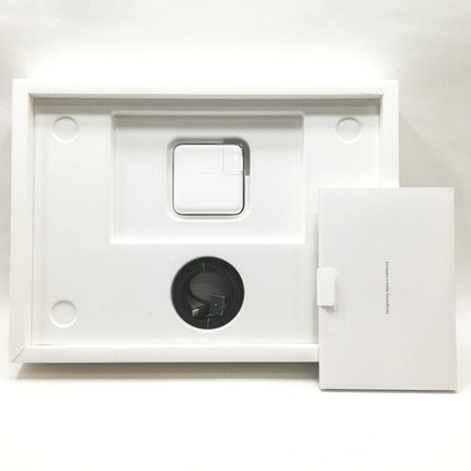 MacBook Pro M4 / 14インチ / 2024 / 16GB / 512GB / スペースブラック / ランク:A / MW2U3J/A / 【中古品管理番号:38985】