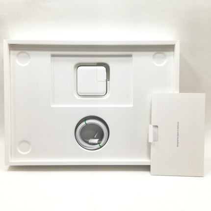 MacBook Air M4 / 13インチ / 2025 / 16GB / 256GB / シルバー / ランク:B / MW0W3J/A / 【中古品管理番号:39003】