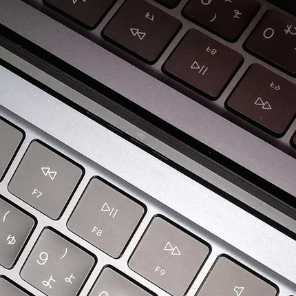 MacBook Air M2 / 13インチ / 2022(2024) / 16GB / 256GB / ミッドナイト / ランク:B / MC7X4J/A / 【中古品管理番号:39016】