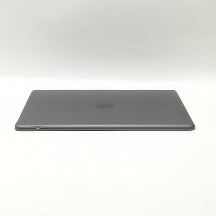 iPad / Wi-Fiモデル / 10.2インチ / 第8世代 / 2020 / 32GB / スペースグレイ / ランク:B / MYL92J/A / A2270 【中古品管理番号:40247】