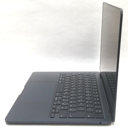MacBook Air M2 / 13インチ / 2022 / 8GB / 256GB / ミッドナイト / ランク:A / MLY33J/A / 【中古品管理番号:40252】