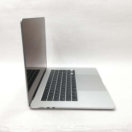 MacBook Air M2 / 15インチ / 2023 / 8GB / 256GB / シルバー / ランク:B / MQKR3J/A / 【中古品管理番号:40281】