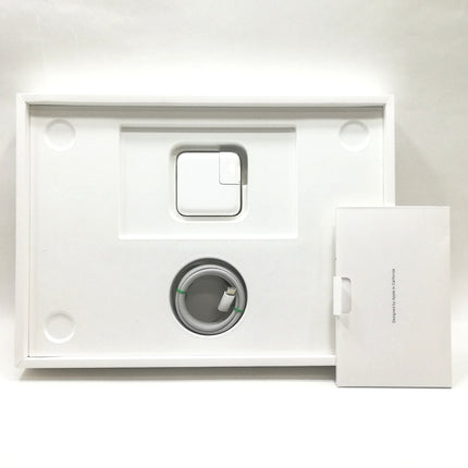 MacBook Air M2 / 13インチ / 2022 / 8GB / 256GB / スペースグレイ / ランク:A / MLXW3J/A / 【中古品管理番号:40292】