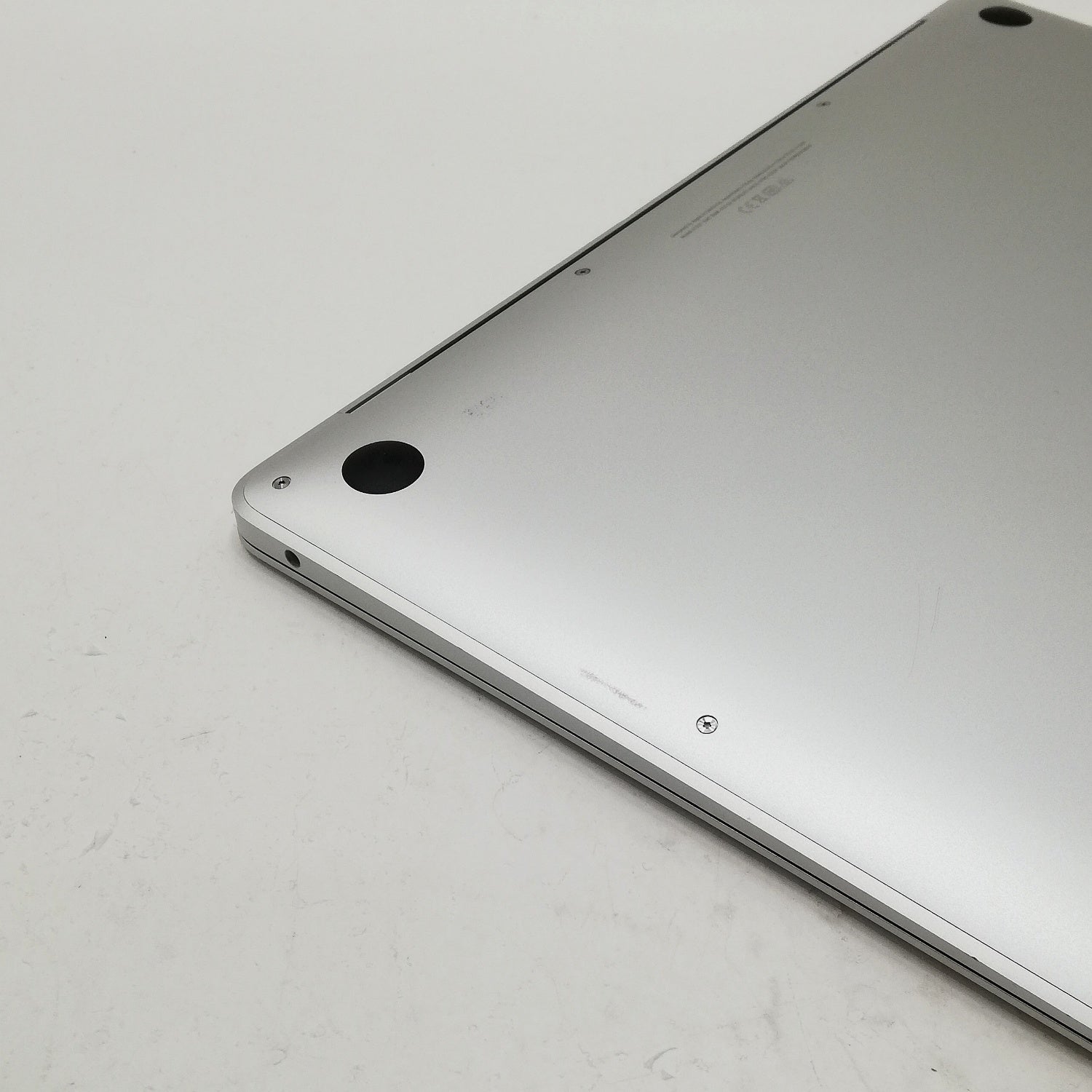 MacBook 中古 販売】MacBook Air M1 / 13インチ / Mid2020 / 16GB