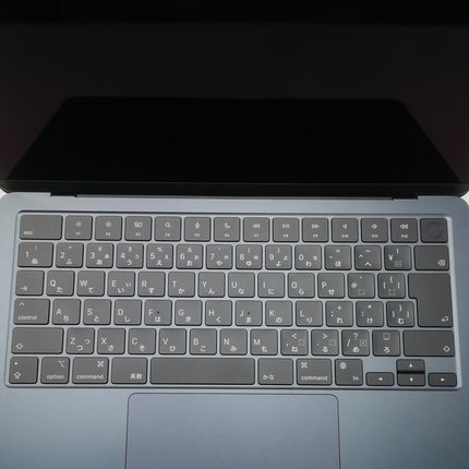 MacBook Air M2 / 13インチ / 2022 / 8GB / 256GB / ミッドナイト / ランク:C / MLY33J/A / 【中古品管理番号:40294】