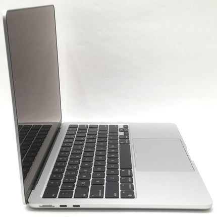 MacBook Air M2 / 13インチ / 2022(2024) / 16GB / 512GB / シルバー / ランク:A / MC7V4J/A / 【中古品管理番号:40296】