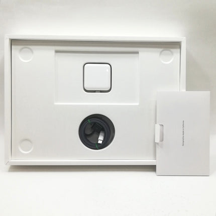 MacBook Air M3 / 13インチ / 2024 / 16GB / 512GB / ミッドナイト / ランク:B / MXCV3J/A / 【中古品管理番号:40297】