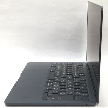 MacBook Air M3 / 13インチ / 2024 / 16GB / 256GB / ミッドナイト / ランク:B / MC8K4J/A / 【中古品管理番号:40344】