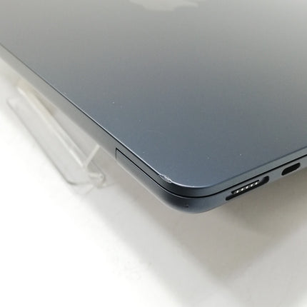 MacBook Air M3 / 13インチ / 2024 / 16GB / 1TB / ミッドナイト / ランク:C / MRXV3J/A / 【中古品管理番号:40398】