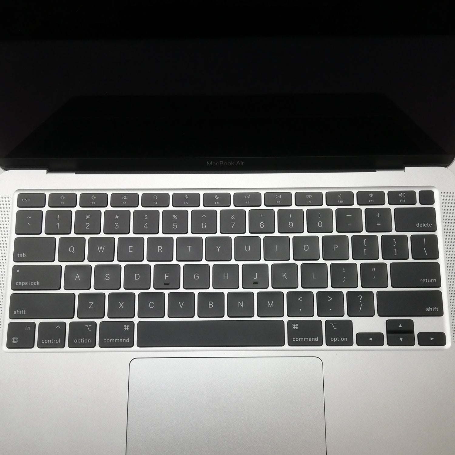 【中古】MacBook Air 13インチ M1 16GB/2TB シルバー 楽天市場】macbook air m1 シルバーの通販