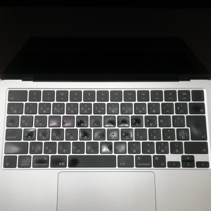 MacBook Air M2 / 13インチ / 2022 / 24GB / 512GB / シルバー / ランク:B / MLXY3J/A / 【中古品管理番号:40447】