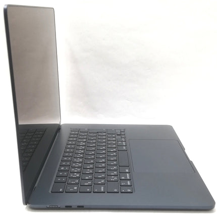 MacBook Air M4 / 15インチ / 2025 / 16GB / 256GB / ミッドナイト / ランク:A / MW1L3J/A / 【中古品管理番号:40455】