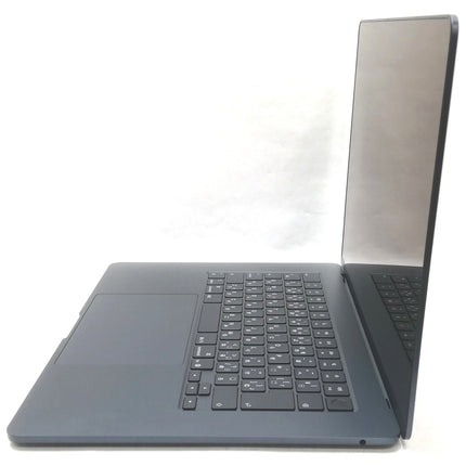 MacBook Air M4 / 15インチ / 2025 / 16GB / 256GB / ミッドナイト / ランク:A / MW1L3J/A / 【中古品管理番号:40455】