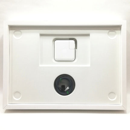 MacBook Air M4 / 15インチ / 2025 / 16GB / 256GB / ミッドナイト / ランク:A / MW1L3J/A / 【中古品管理番号:40455】