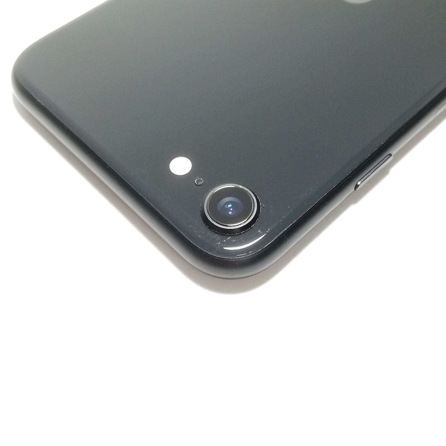 iPhone 中古 販売】iPhone SE 第2世代 / 2020 / 64GB / ブラック / au