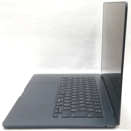 MacBook Air M2 / 15インチ / 2023 / 8GB / 256GB / ミッドナイト / ランク:A / MQKW3J/A / 【中古品管理番号:40476】