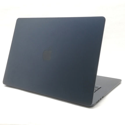 MacBook Air M2 / 15インチ / 2023 / 8GB / 256GB / ミッドナイト / ランク:A / MQKW3J/A / 【中古品管理番号:40476】