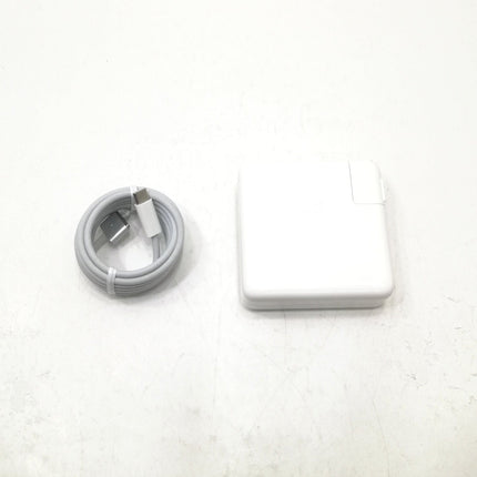 MacBook Pro M1 Pro / 14インチ / 2021 / 16GB / 512GB / シルバー / ランク:C / MKGR3J/A / 【中古品管理番号:40489】