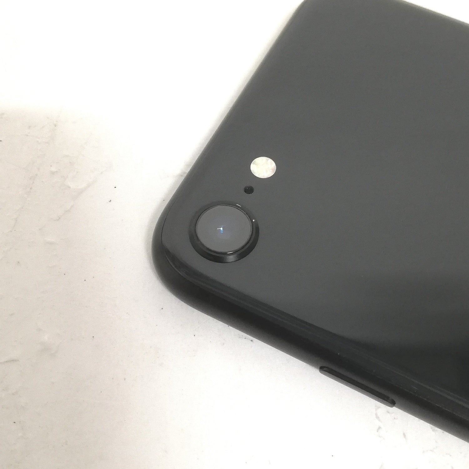 iPhone 中古 販売】iPhone SE 第2世代 / 2020 / 64GB / ブラック / au