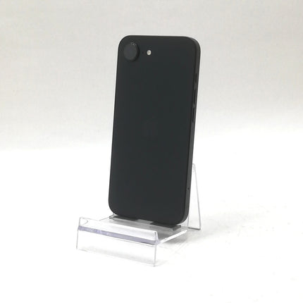 【ピックアップセール！】iPhone 16e / 2025 / 128GB / ブラック / au版SIMフリー / ランク:C / MD1Q4J/A / A3409 【中古品管理番号:40505】