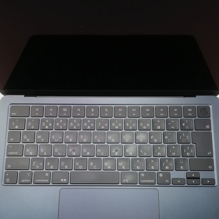 MacBook Air M2 / 13インチ / 2022 / 8GB / 256GB / ミッドナイト / ランク:B / MLY33J/A / 【中古品管理番号:40520】