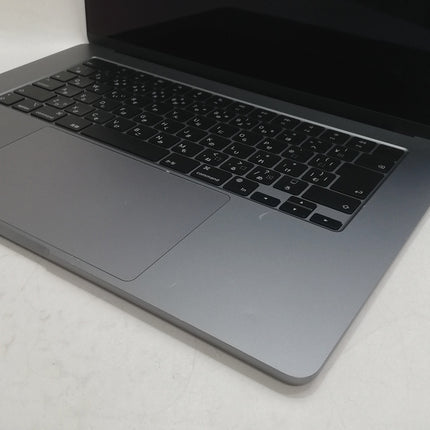 MacBook Air M2 / 15インチ / 2023 / 8GB / 256GB / スペースグレイ / ランク:B / MQKP3J/A / 【中古品管理番号:40523】