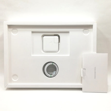 MacBook Air M2 / 15インチ / 2023 / 8GB / 256GB / スペースグレイ / ランク:B / MQKP3J/A / 【中古品管理番号:40523】