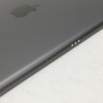 iPad / Wi-Fiモデル / 10.2インチ / 第9世代 / 2021 / 64GB / スペースグレイ / ランク:B / MK2K3J/A / A2602 【中古品管理番号:40572】