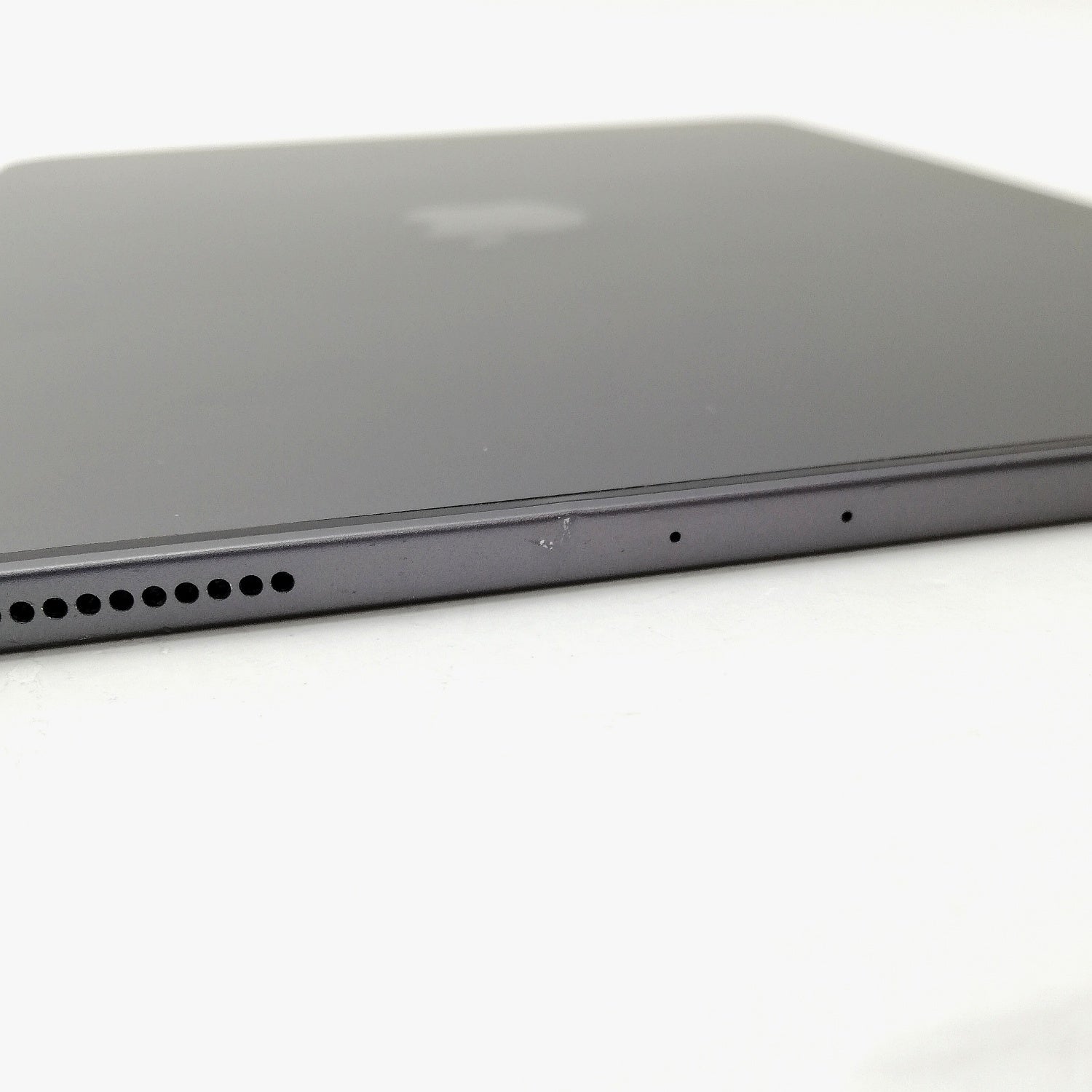 iPad 中古 販売】iPad Pro / Wi-Fiモデル / 11インチ / 第2世代 / 2020