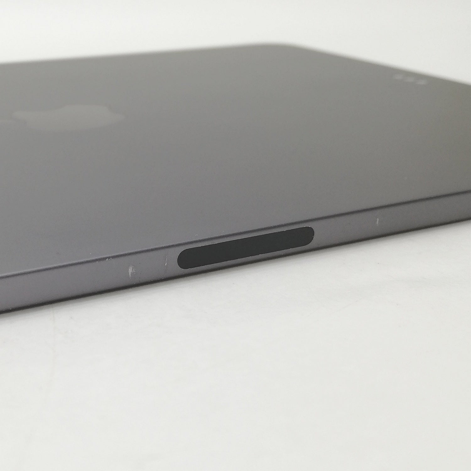 iPad 中古 販売】iPad Pro / Wi-Fiモデル / 11インチ / 第2世代 / 2020