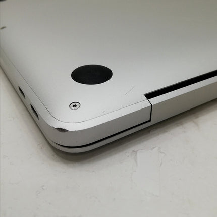 MacBook Air M1 / 13インチ / Mid2020 / 8GB / 256GB / シルバー / ランク:C / MGN93J/A / 【中古品管理番号:40623】