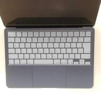 MacBook Neo / 13インチ / 2026 / 8GB / 256GB / インディゴ / ランク:A / MHFF4J/A / 【中古品管理番号:40716】