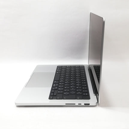 MacBook Pro M1 Pro / 14インチ / 2021 / 16GB / 512GB / シルバー / ランク:C / MKGR3J/A / 【中古品管理番号:40760】