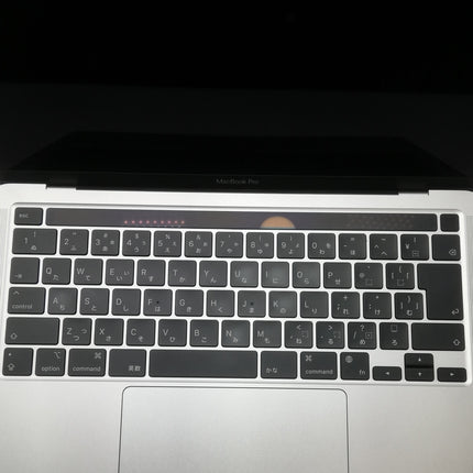 MacBook Pro M1 / 13インチ / Mid2020 / 8GB / 512GB / シルバー / ランク:C / MYDC2J/A / 【中古品管理番号:40802】