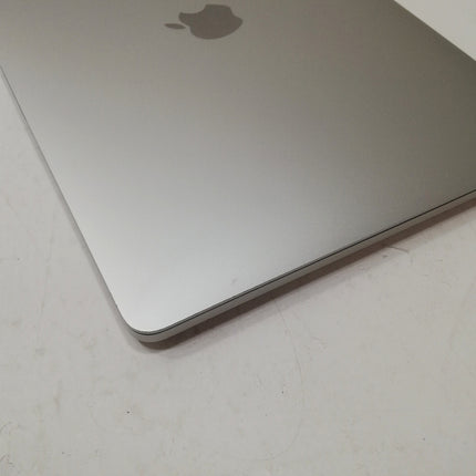 MacBook Pro M1 / 13インチ / Mid2020 / 8GB / 512GB / シルバー / ランク:C / MYDC2J/A / 【中古品管理番号:40802】