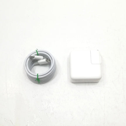 MacBook Air M1 / 13インチ / Mid2020 / 8GB / 512GB / スペースグレイ / ランク:B / MGN73J/A / 【中古品管理番号:40811】