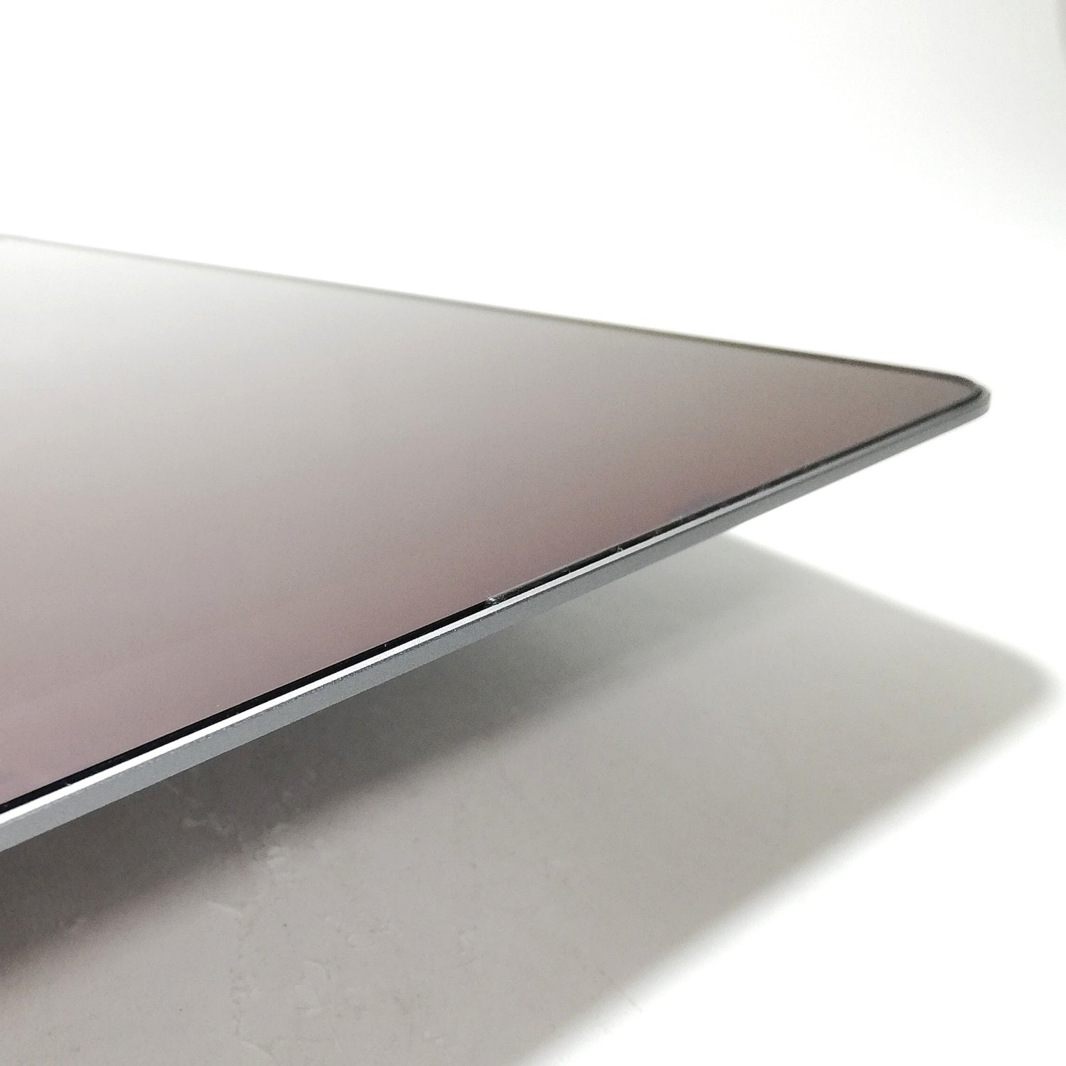 MacBook 中古 販売】MacBook Pro Touch Bar / 13インチ / 2018 / 8GB