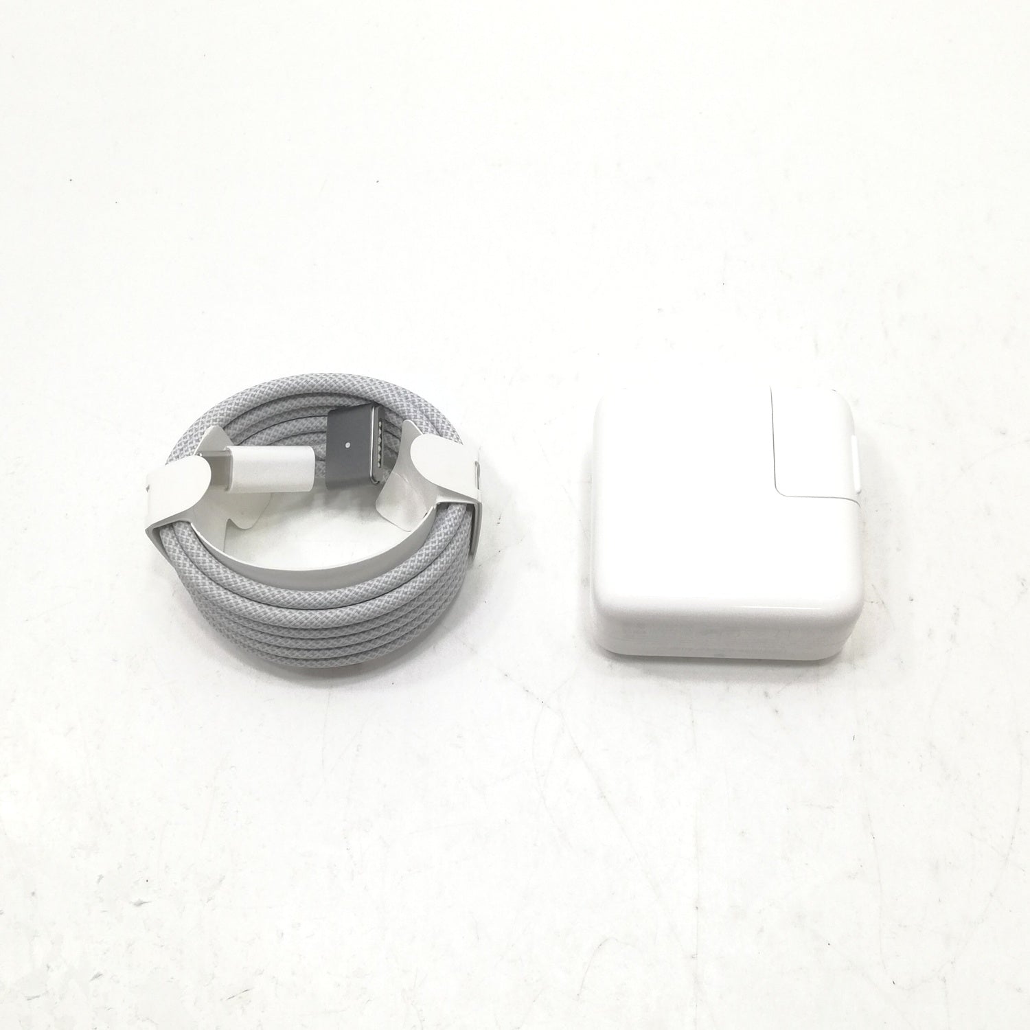 【美品】MacBook Air スペースグレー M2 8GB 256GB MacBook 中古 販売】MacBook Air M2 / 13インチ / 2022 / 8GB / 256GB