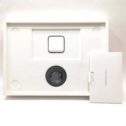 MacBook Air M2 / 13インチ / 2022 / 24GB / 1TB / ミッドナイト / ランク:C / MLY43J/A / 【中古品管理番号:40820】