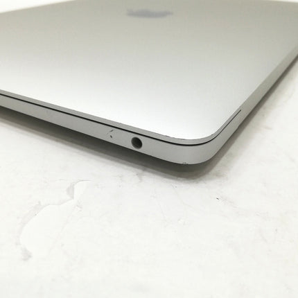 MacBook Air M1 / 13インチ / Mid2020 / 8GB / 256GB / シルバー / ランク:C / MGN93J/A / 【中古品管理番号:40822】