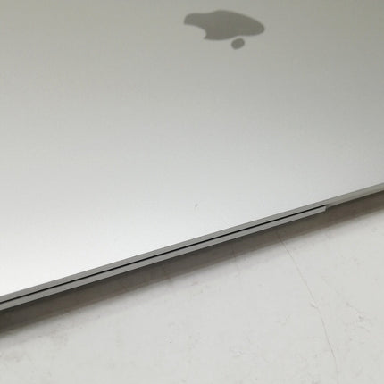 MacBook Air M1 / 13インチ / Mid2020 / 8GB / 256GB / シルバー / ランク:C / MGN93J/A / 【中古品管理番号:40822】
