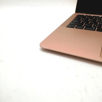 MacBook Air M1 / 13インチ / Mid2020 / 8GB / 256GB / ゴールド / ランク:C / MGND3J/A / 【中古品管理番号:40835】